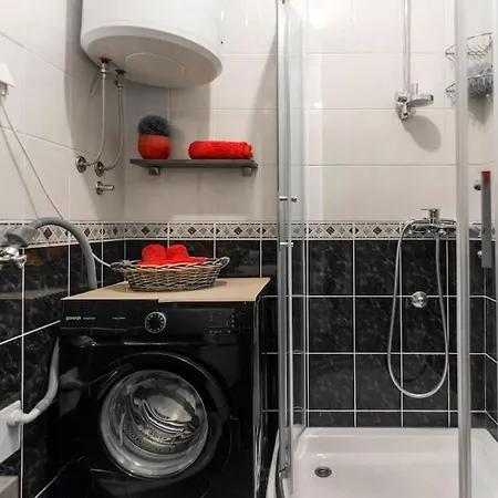 Modern Living Apts - Botanica - Private Parking Novi Sad